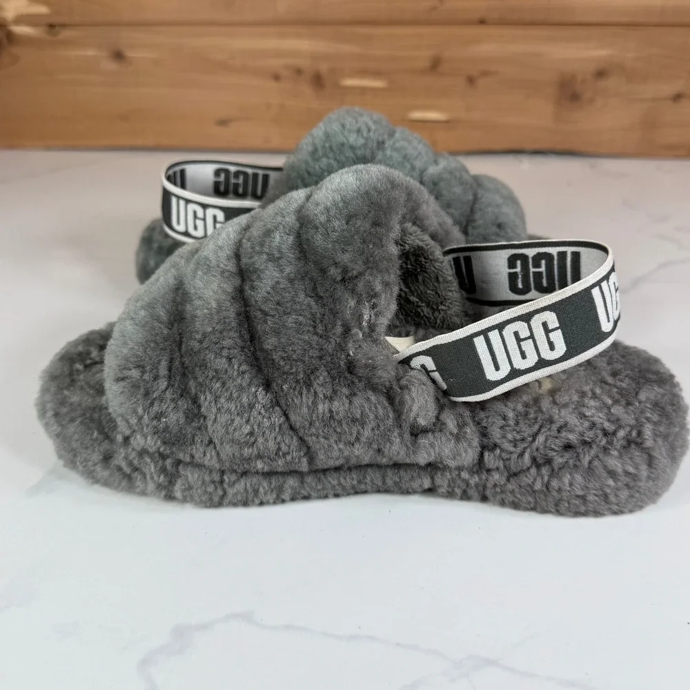 UGG Fluff Yeah Slide Charcoal Grey Kids Sheepskin Sandals Girl 2 Cozy Winter